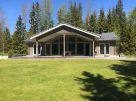 Justi Holiday House