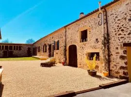 4-Star Tourism Rated Holiday Home with Air Con & Private Heated Pool - 40 Mins from Bergerac