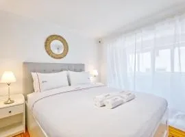 NEW! Family Apartment on the Walls of Lisbon