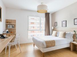 Appart hôtel Q7 Lodge Lyon 7, serviced apartment in Lyon