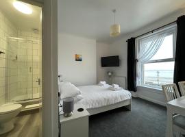 The Royal Clarence Hotel (on the Seafront), hotel v destinaci Burnham-on-Sea