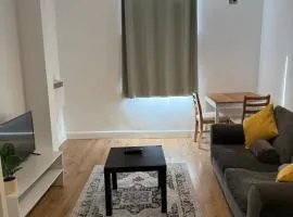 Super Value Bath Street Flat