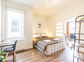 Premium-Apartment 85qm Bahnhof Altstadt Smart-TV Ruhig