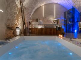 MALOLÙ luxurysuite โรงแรมในออสตูนี