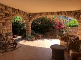 Abbratzu Guest House - Sardinian style and garden