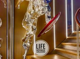 LiFE VOYAGE RESIDENCE & SPA - Strasbourg's City Center Luxury Experience, hotel ve Štrasburku