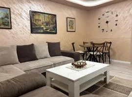 Max Apartments