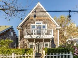 The Little Pearl by Seabrook Hospitality