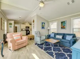 2 Blocks From Aransas Bay Family Home with Patio!