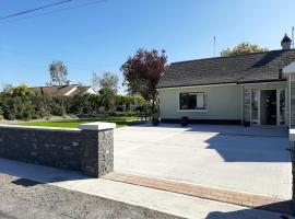 Watervalley Farm Self Catering, hotel a Cloongawn