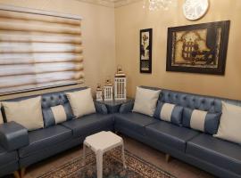 Pool House at Janabiyah, hotel in Al Janabīyah