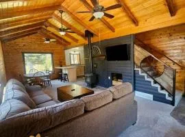Charming Canyon Cabin