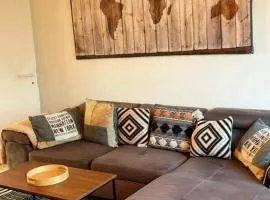 Sunny apartment near atomium parking free