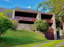 Casa del Noce - in the heart of Swiss Alps, hotel v destinaci Faido