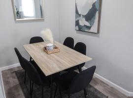 8BR 4BA Home Near NYC -Sleeps 16, hotel v destinaci Irvington