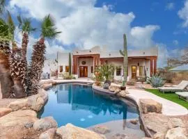 Relaxing 3BR Haven with Pool and BBQ for Family Time