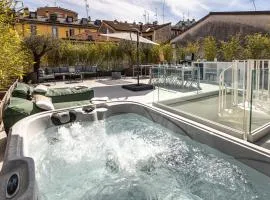 Villa Loft in Milan with Private Terrace & Jacuzzi