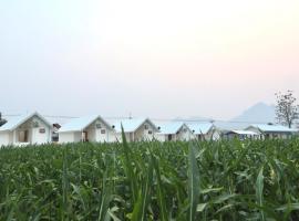 Tiny house homestay T3-5, mini casa em Ban Sop Mon