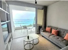 Touch of class Molos Limassol