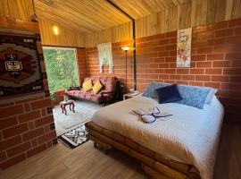 Green Bamboo Lodge, Hotel in San Francisco de Borja