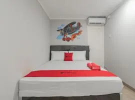 RedDoorz Plus near Lembang Park & Zoo