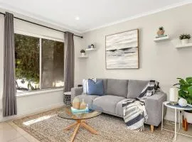 Coastal Comfort with a Pool opposite Henley Beach