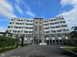 Calinton Hotel