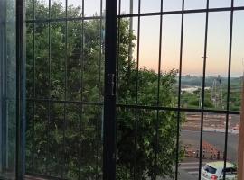 Fronteiras Hostel - Ponte da Amizade、フォス・ド・イグアスのホテル