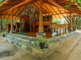 Leopard Reach Yala by Seven Angels