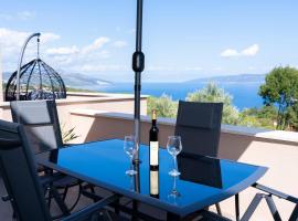 New lovely flat with stunic view, comfort terrace,7001, hotel in Drenje