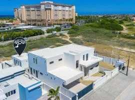 5 minutes walk to beach Palmbeach 623 by Bocobay