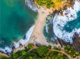 Isolabella Ayurveda Hotel Hiriketiya โรงแรมในNilwella