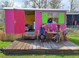 Pipowagen Doe Maar Roze, camping em Bant