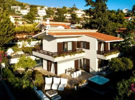 Cyan Villa, Hotel in Anavyssos