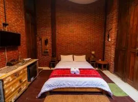 Djawata Resort & Gallery near Desa Wisata Kasongan Yogyakarta RedPartner