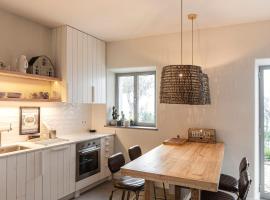 Charming design house in Montijo with garden - 45, hotel i Montijo