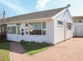 8 Chestnut Drive