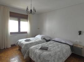 Conde de Lerín by Clabao, hotel u gradu Lerín