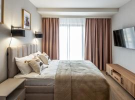 Iron Apartments by MB Apartments، مكان إقامة مع الخدمة الذاتية لإعداد الطعام في كراكوف