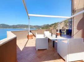 Rosy terrazza sul mare