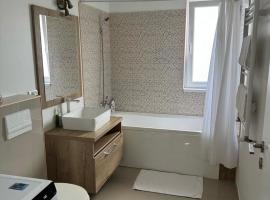 Danydumbravita, hotel v destinaci Uisenteş