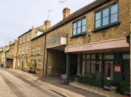 Amarelo apartment, Central Charlbury, 1 Super king bed