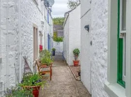 Green Door - Kirkcudbright