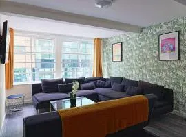 Moorfields city centre apartment sleeps 10