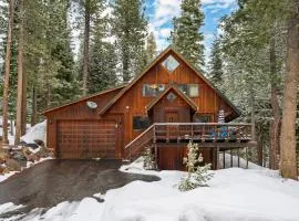 Private Deck Fireplace and Ski Access Near Northstar The Lazy Bear