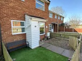 Stylish Stoke Prior Retreat 5 Mins to M5 M42