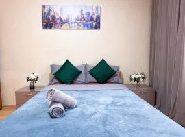 Домашняя обстановка в центре города байт