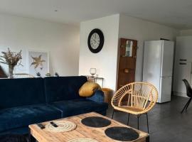 Les gîtes cherois esprit moderne 8 personnes, hotel in Les Chères