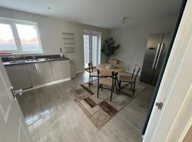 MpaNjus - Double Rooms, Shared House, hotel a Bristol