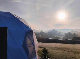 Greenacres Glamping, Hotel in Lea